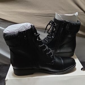 SO Women's Black Lace-Up Boots